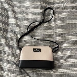 Kate Spade Leather Shoulder Bag! Like New